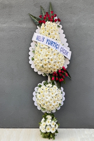 Red Roses Wedding Wreath 2