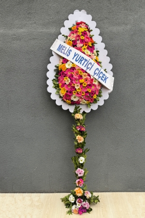 Direği Çiçekli Rengarenk Ayaklı Sepet